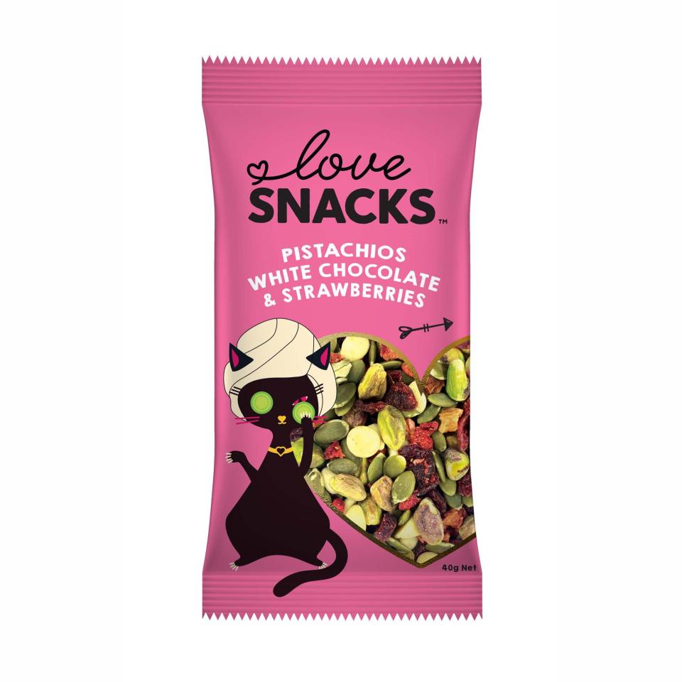 Love Snacks Pistachios White Choc & Strawberries 40g Carton 20