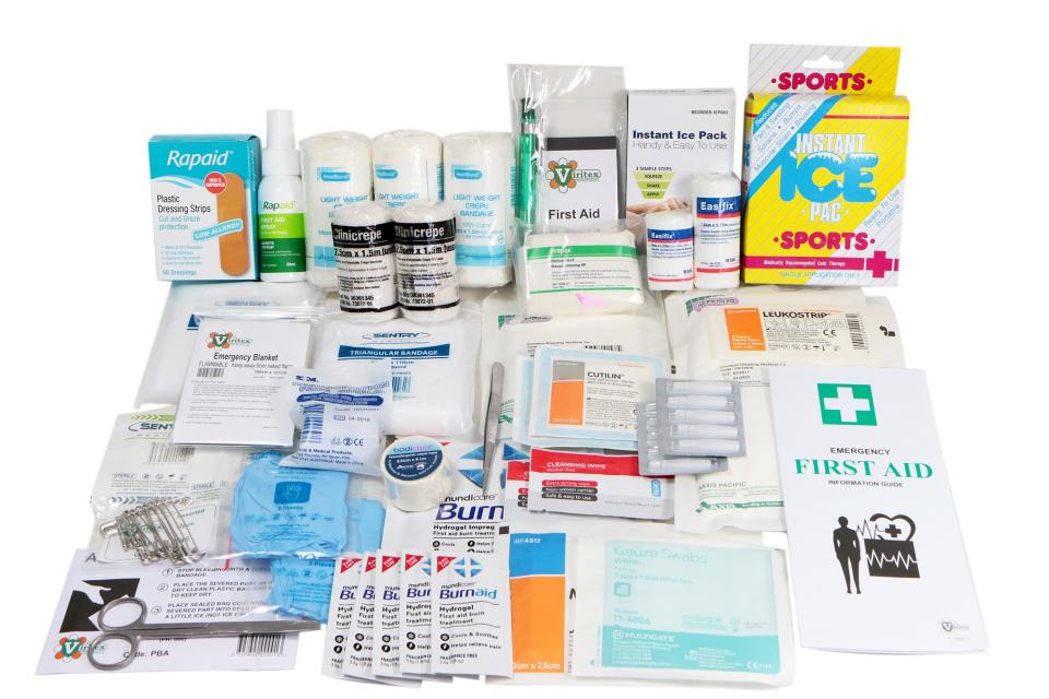 Uneedit Supplies First Aid Kit Portable Small Winc