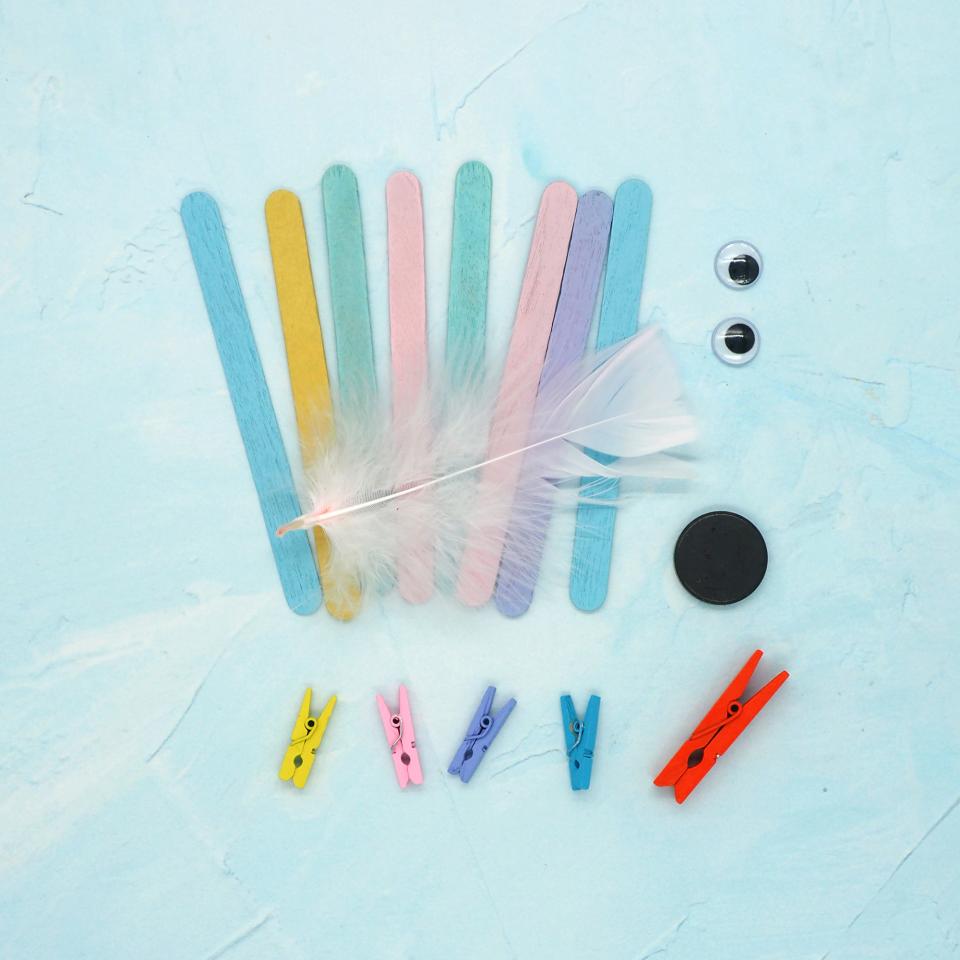 Arbee Class Pack Wood Easter Chicks Kit 12 Piece Image